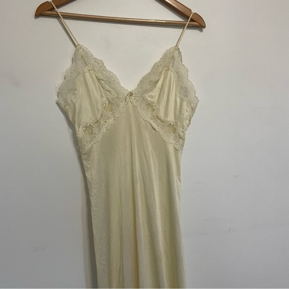Vintage Lace Trim Sexy Maxi Slip Dress - Picture 6 of 7